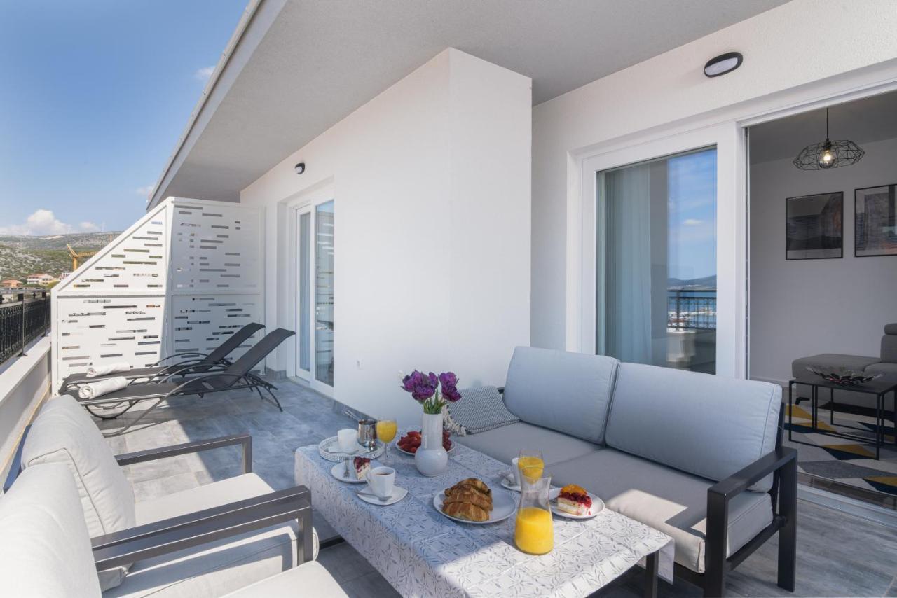 Villa Barbara & Zoran With Heated Swimming Pool Seget Vranjica Bagian luar foto