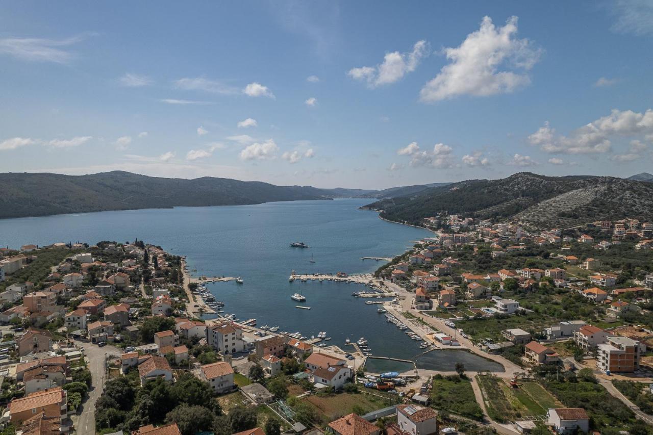Villa Barbara & Zoran With Heated Swimming Pool Seget Vranjica Bagian luar foto