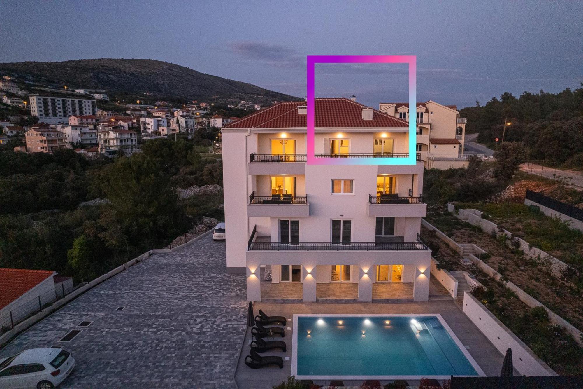 Villa Barbara & Zoran With Heated Swimming Pool Seget Vranjica Ruang foto